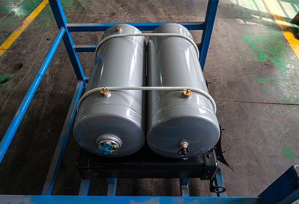 _0000_贮气筒总成4