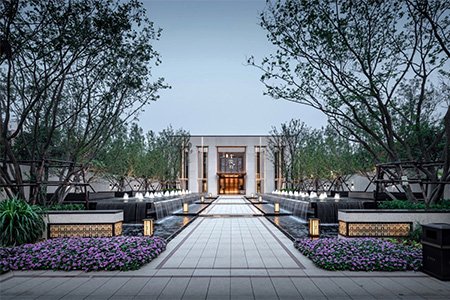 高端住宅-金茂府、保利里院里、东山郡、龙湖滟澜海岸等